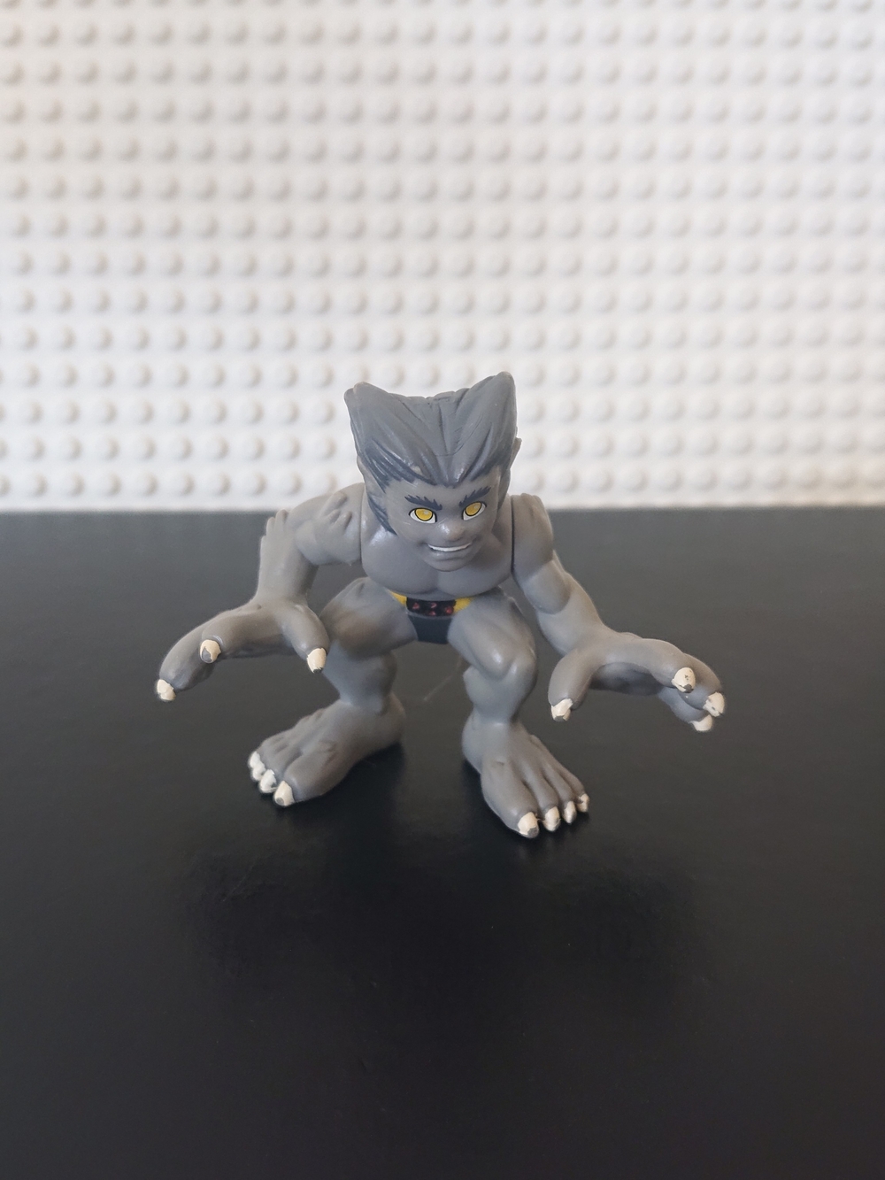 2007 Marvel Hasbro - X-Men Grey Beast 2" Figure - Super Hero Squad